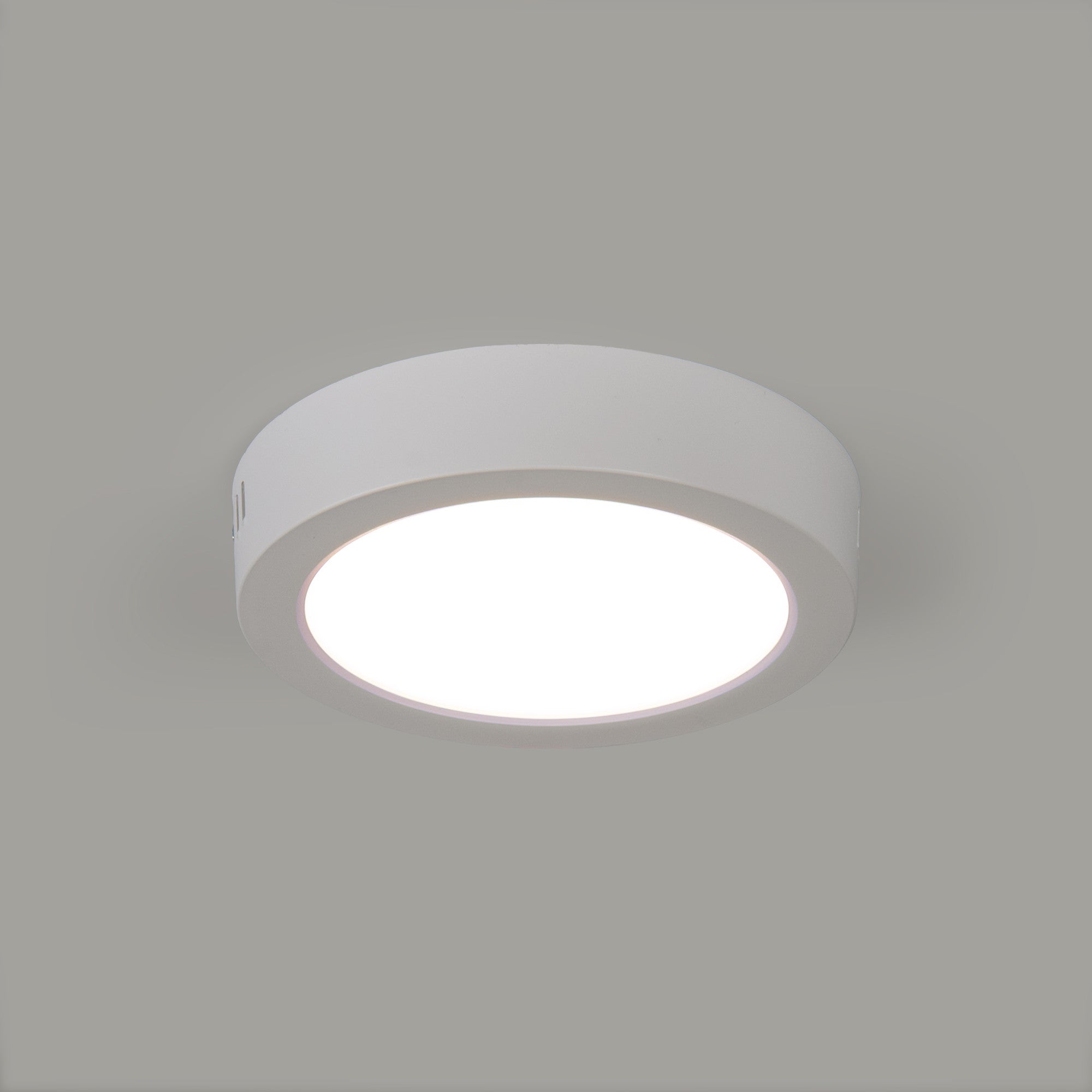 Plafón LED redondo de superficie - 12W - Alta Eficiencia