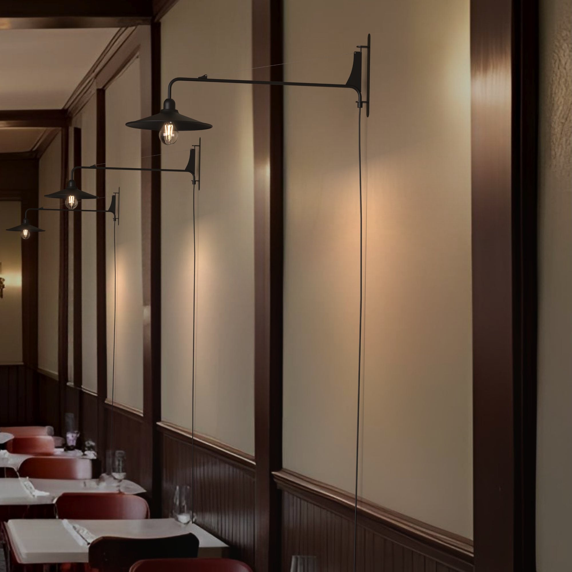 Aplique de pared orientable "PETTI" con cable y enchufe - E27