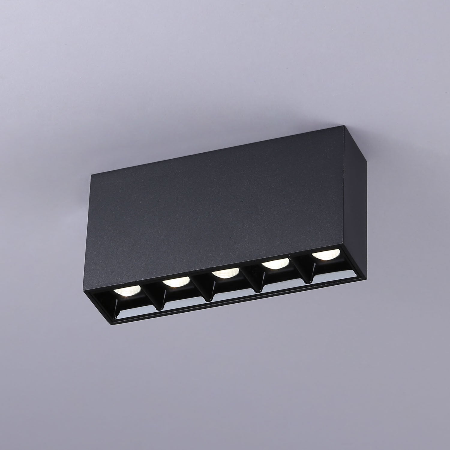 Foco lineal LED superficie - 10W - UGR18 - CRI90 - Chip OSRAM
