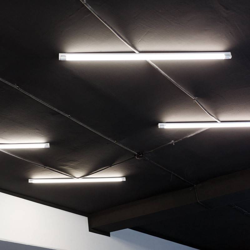 PACK x 25 - Tubo LED T8 - 18W - 120cm - 1850lm - Conexión 1 punta