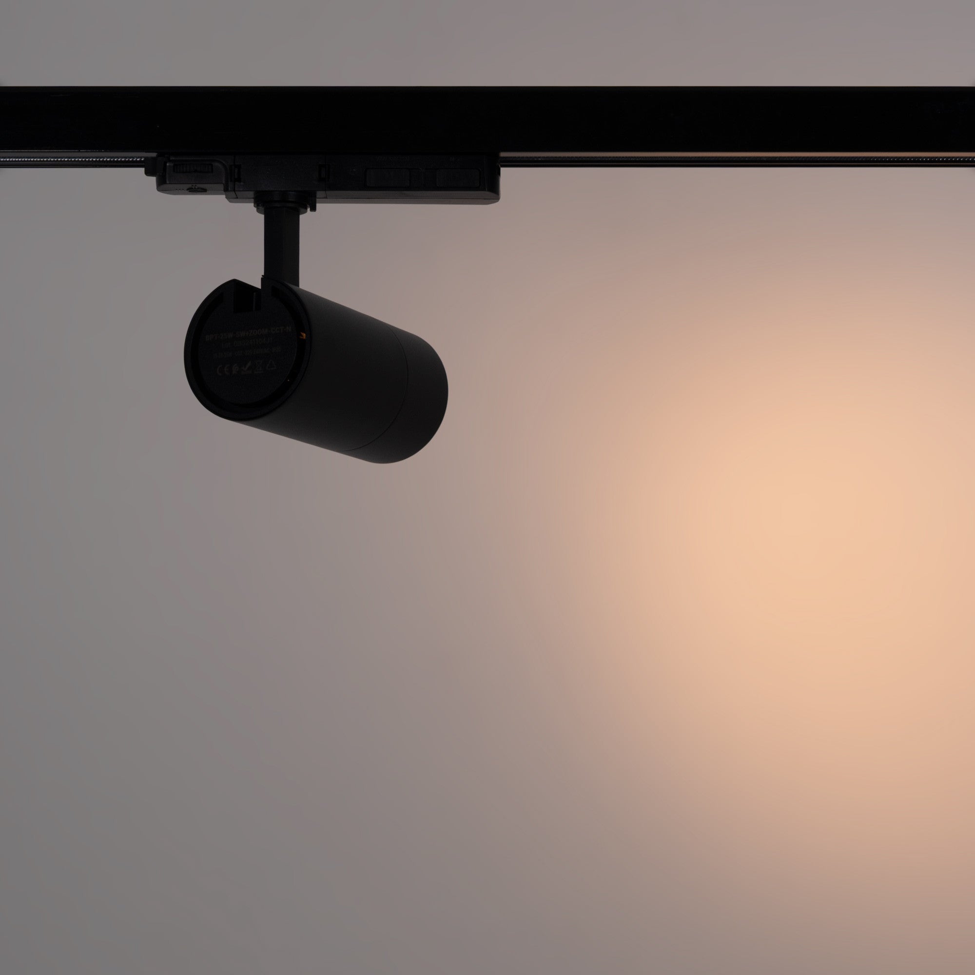 Proyector LED para carril trifásico - Potencia ajustable + ZOOM: 15W/20W/25W - CCT