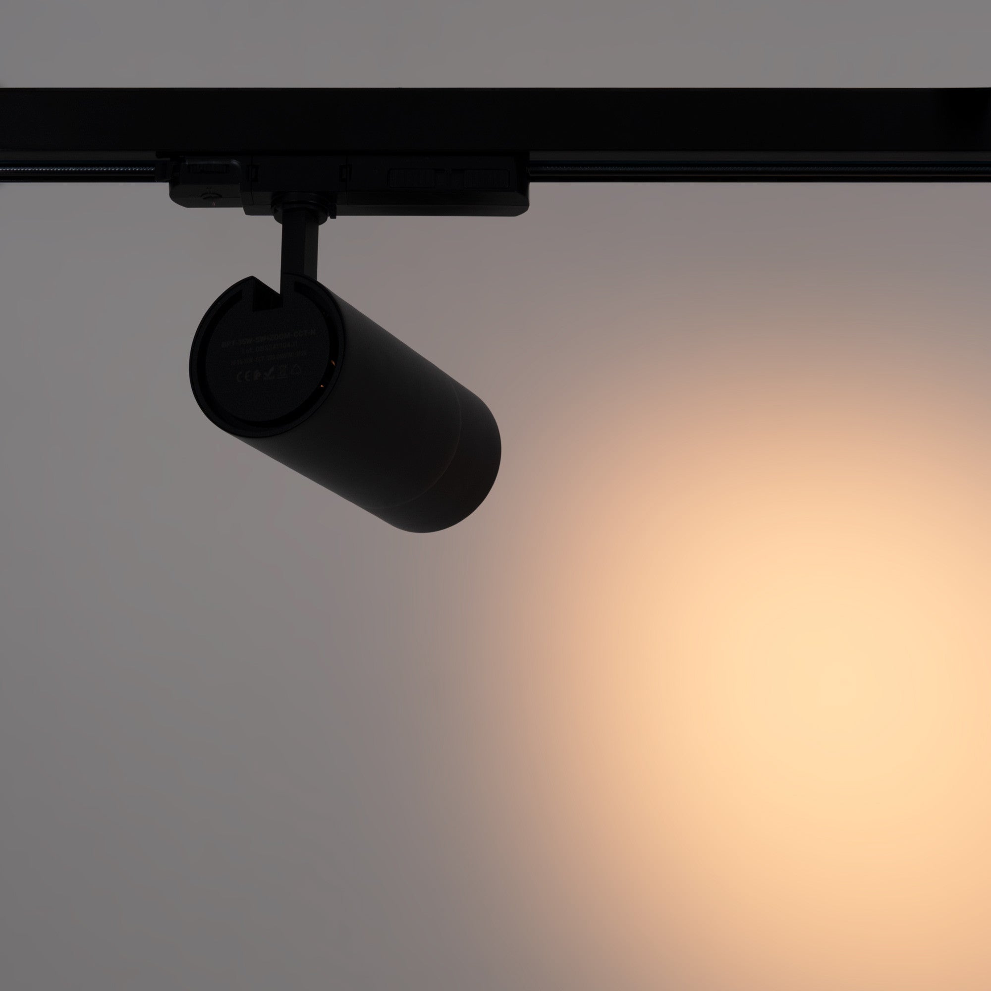 Proyector LED para carril trifásico - Potencia ajustable + ZOOM: 25W/30W/35W - CCT