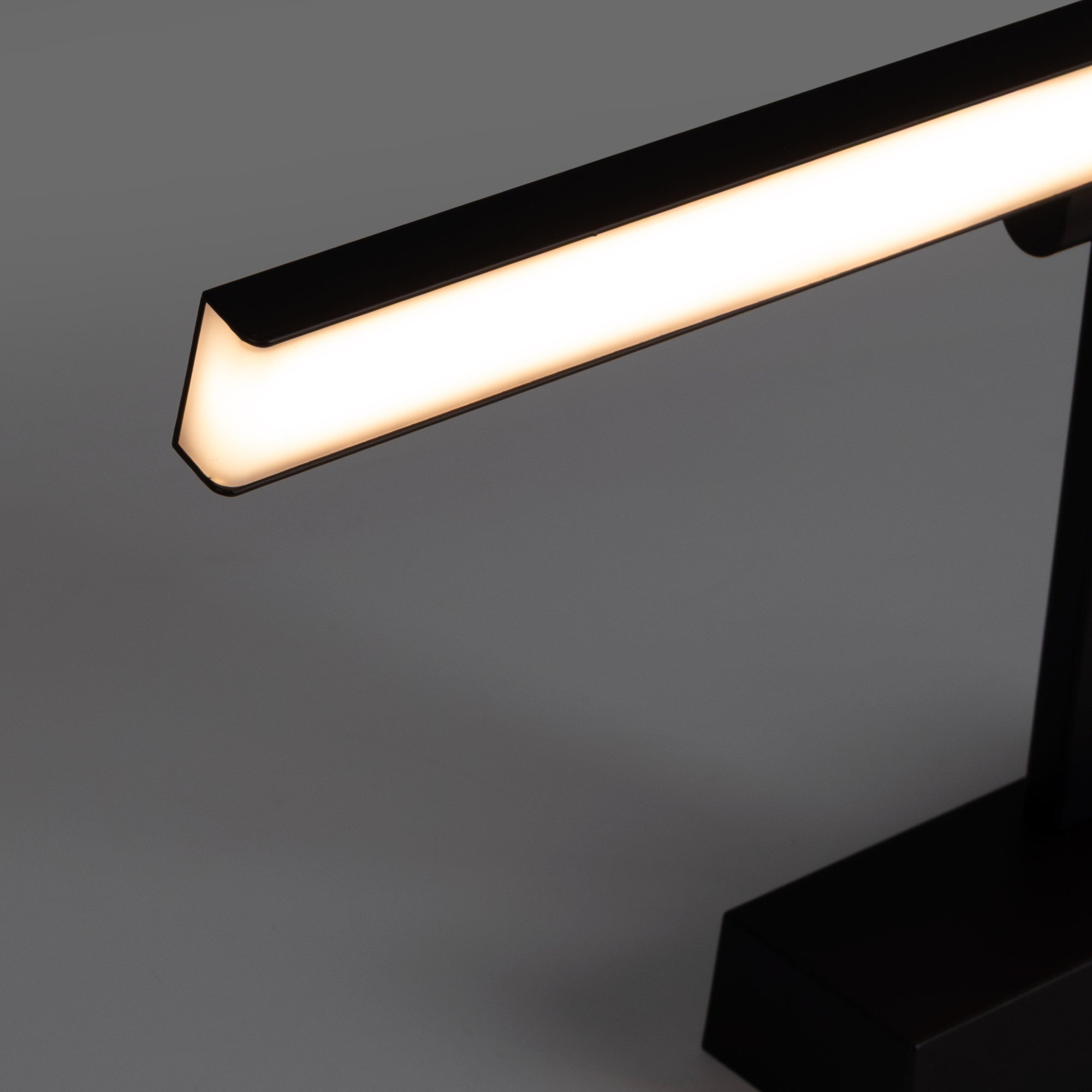 Aplique LED 4W con batería - Mando a distancia - CCT + DIM + Temporizador