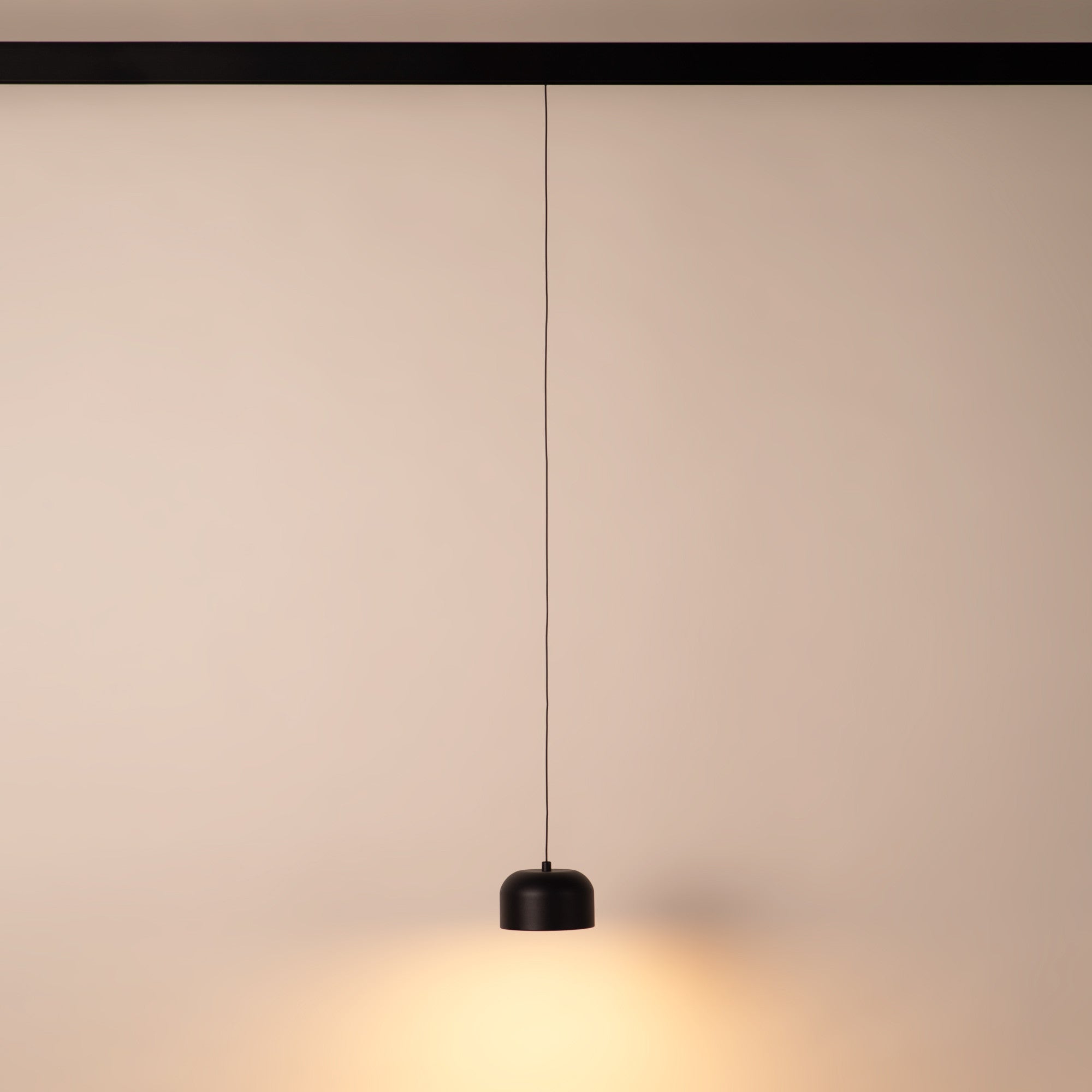 Lámpara colgante LED para carril magnético 48V "ESME"- 9W - 2700K - Driver Eaglerise - Chip OSRAM