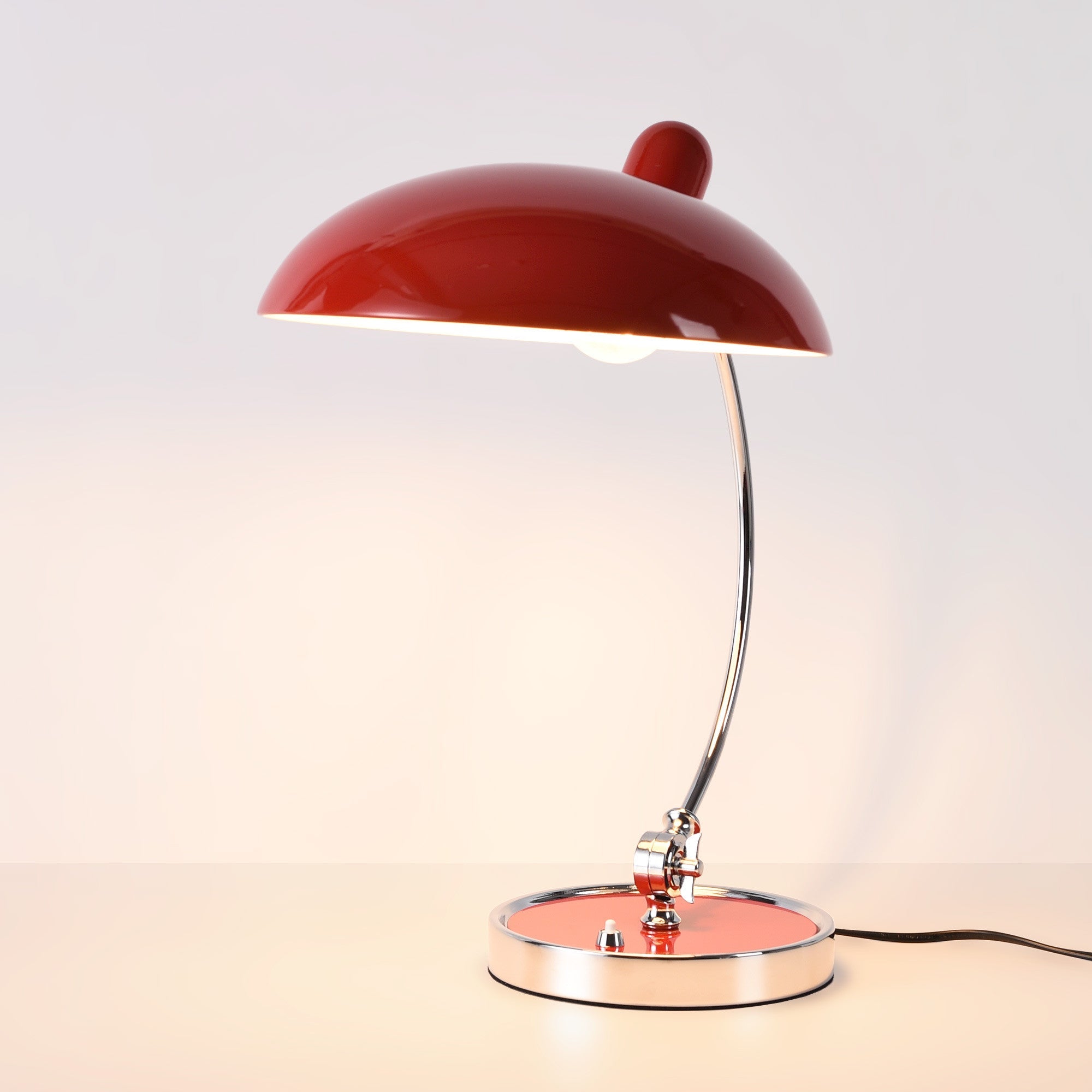 Lámpara de mesa de diseño "Ulia"