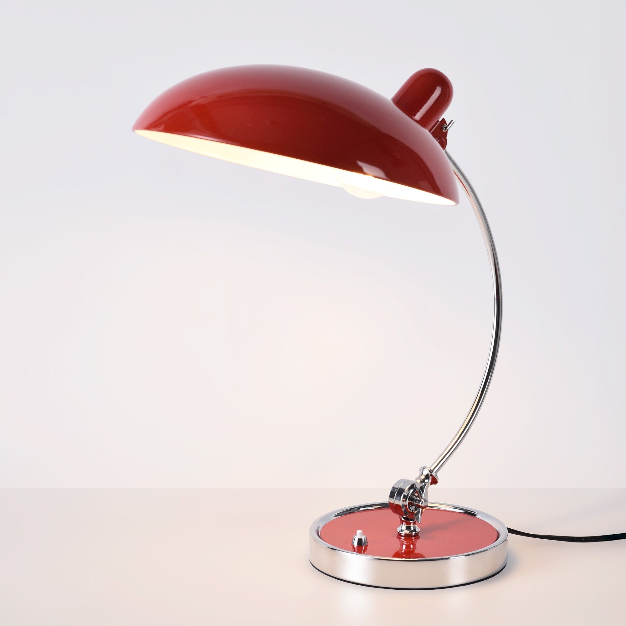Lámpara de mesa de diseño "Ulia"