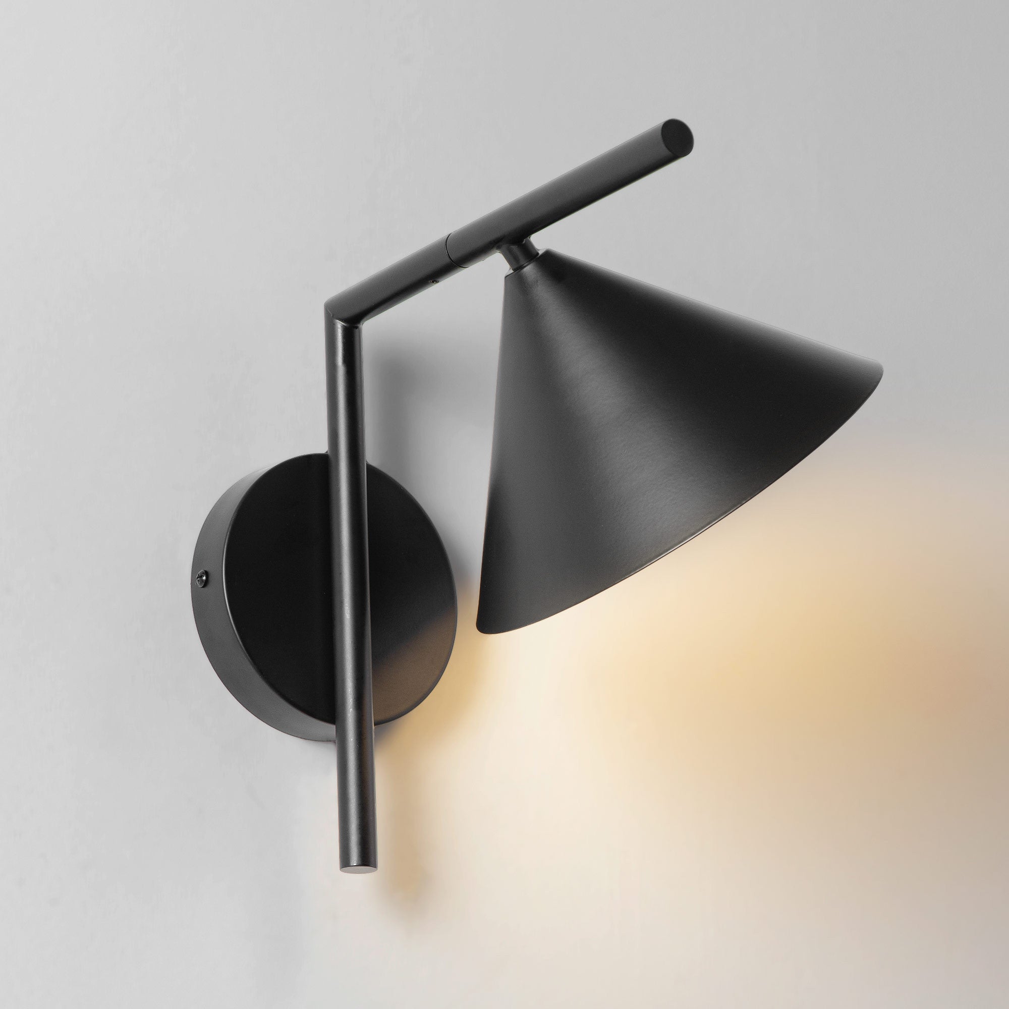 Aplique de pared de diseño "LUSSY" - E27