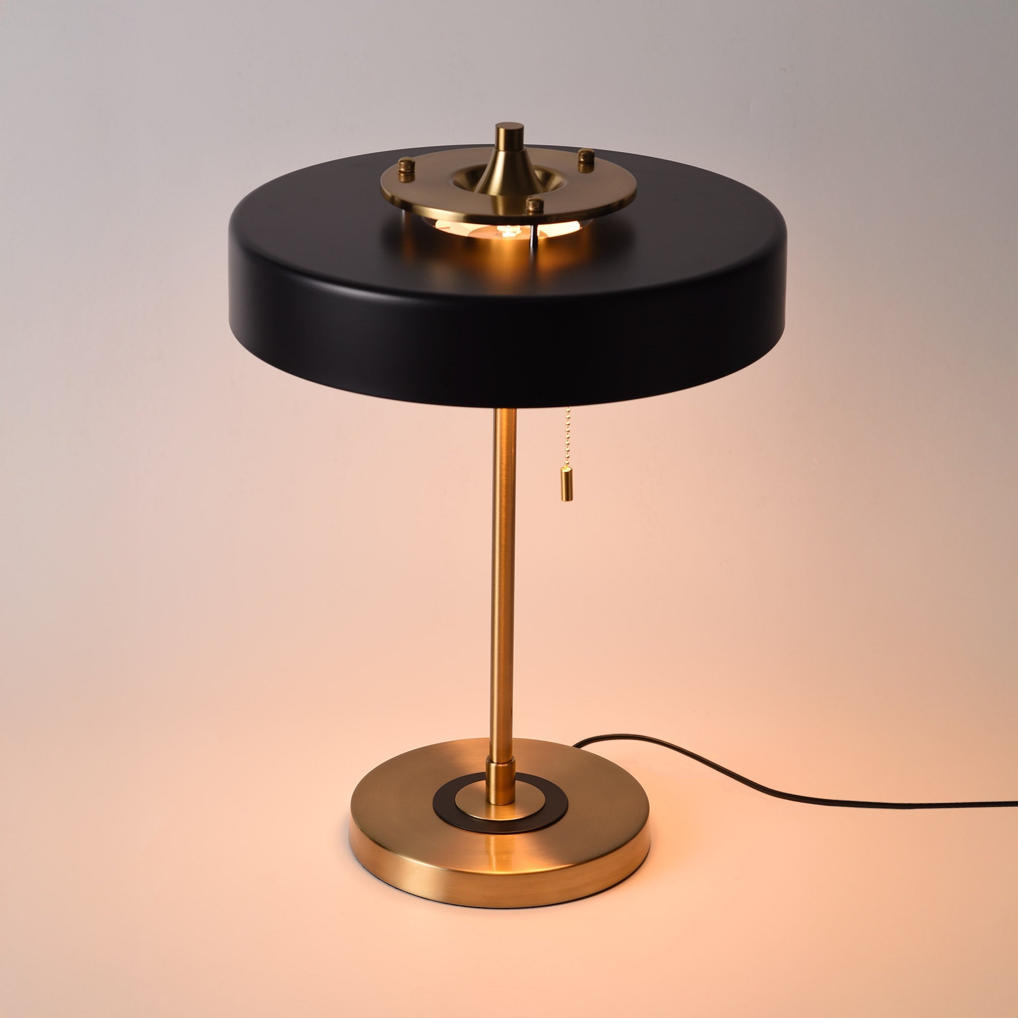 Lampara de mesa de diseño "Gadsby"