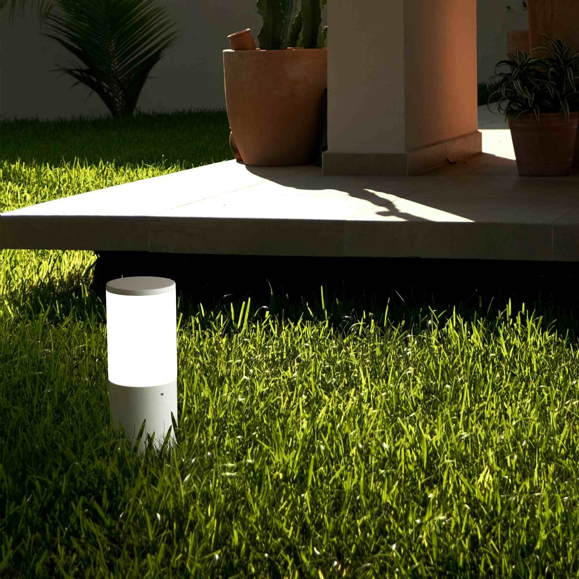 Estaca de jardín LED FUMAGALLI "AMELIA SPIKE" E27 - CCT - IP55