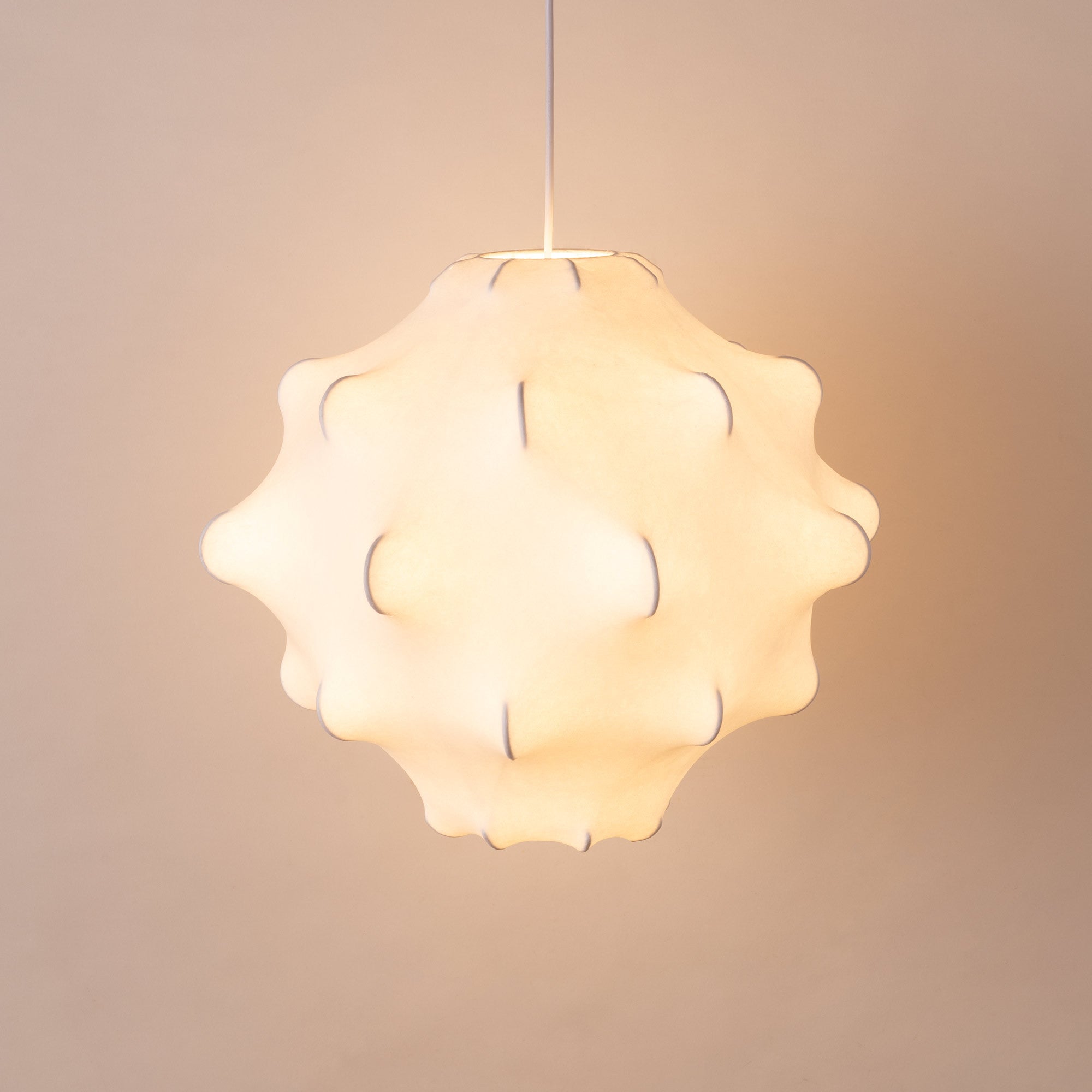 Lámpara colgante de diseño "Cocoon"