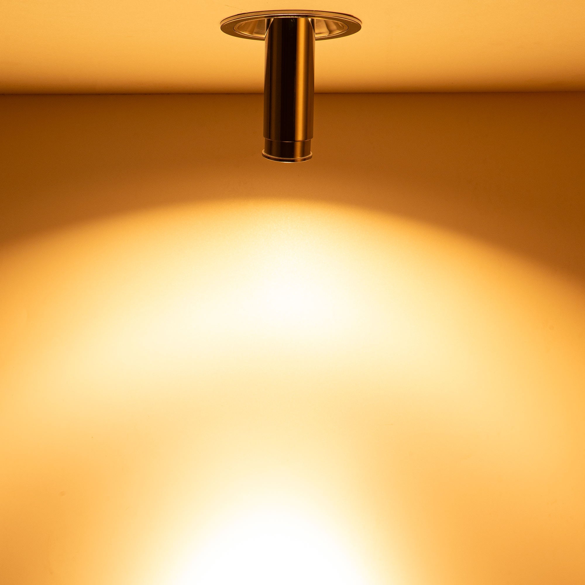 Foco LED empotrable orientable "ALAI" - Zoom - 100mm - 2800K - LED COB - chip Cree - 7W