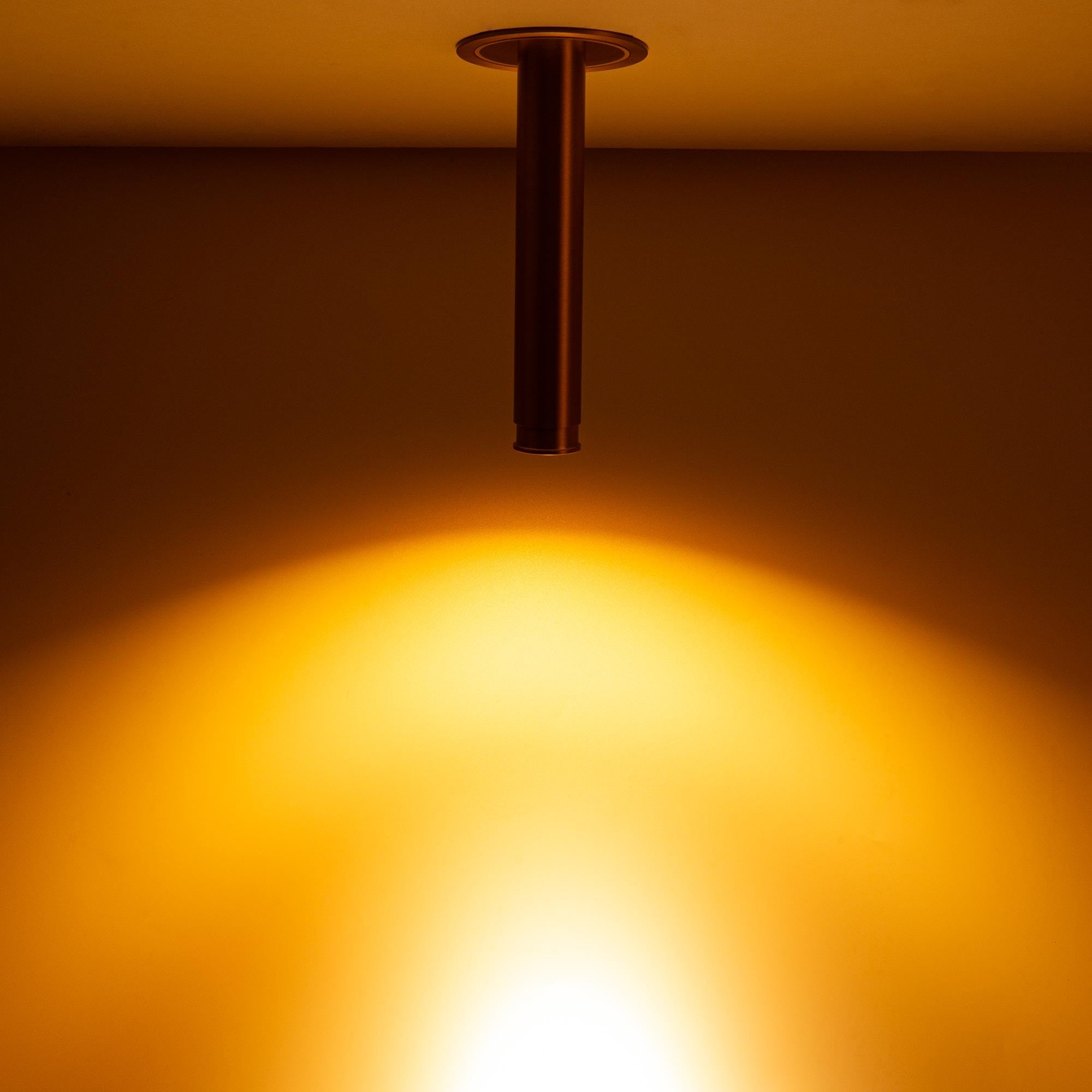Foco LED empotrable orientable "ALAI" - Zoom - 200mm - 2800K - LED COB - chip Cree - 7W