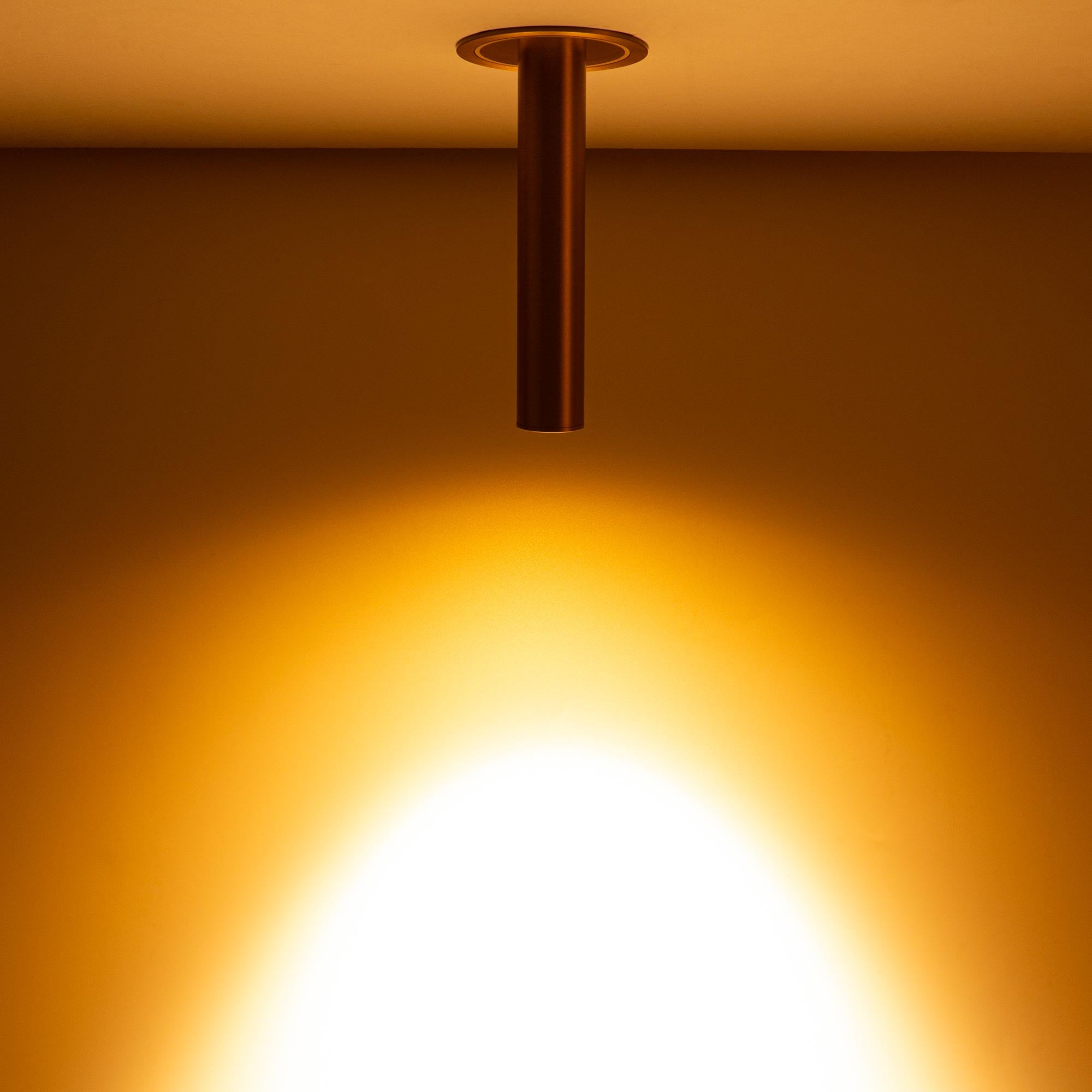 Foco LED empotrable orientable "ALAI" - Zoom - 200mm - 2800K - LED COB - chip Cree - 7W