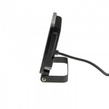 Foco proyector LED RGB 50W con mando  IP65