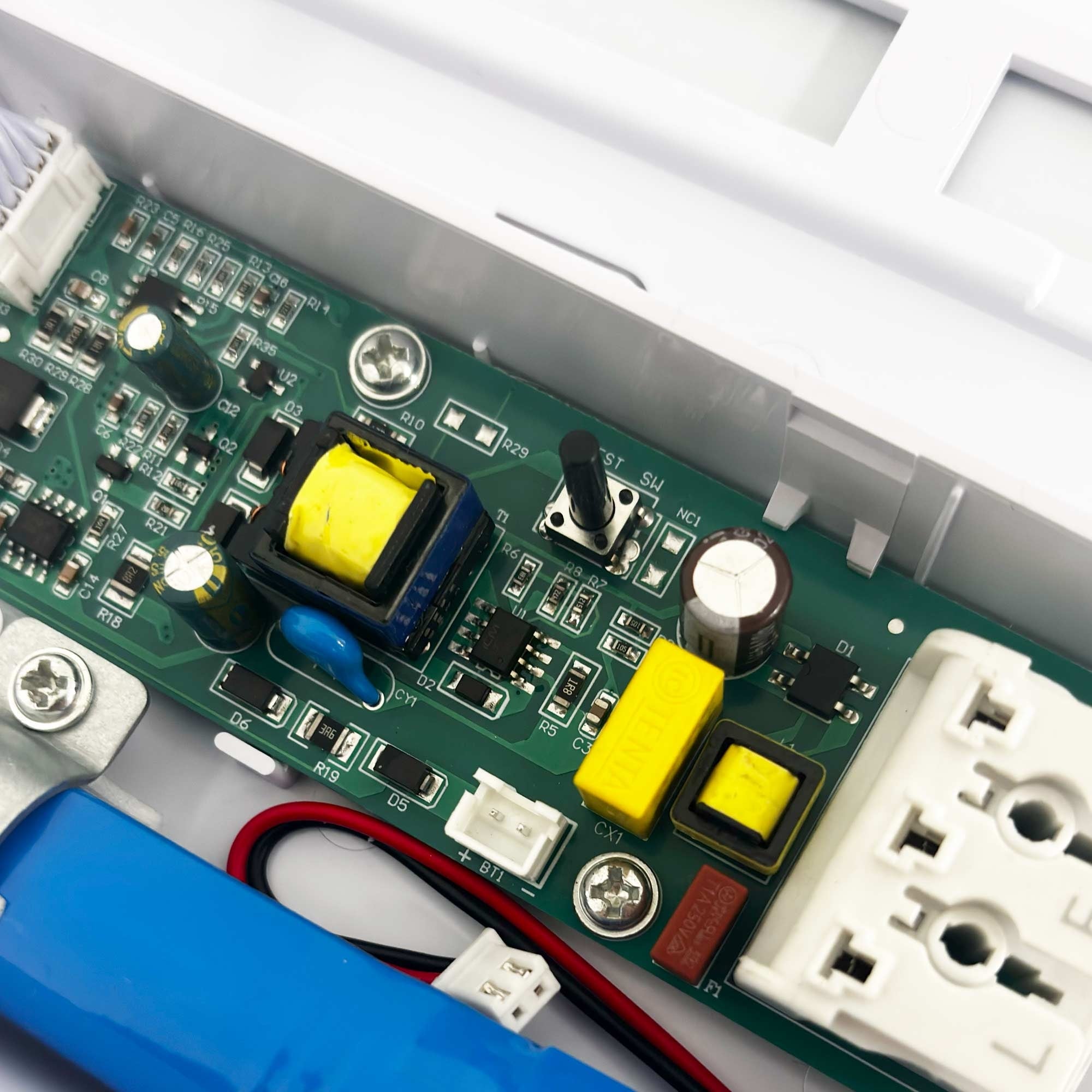 Luz de emergencia LED - 500lm - 3 h de autonomía