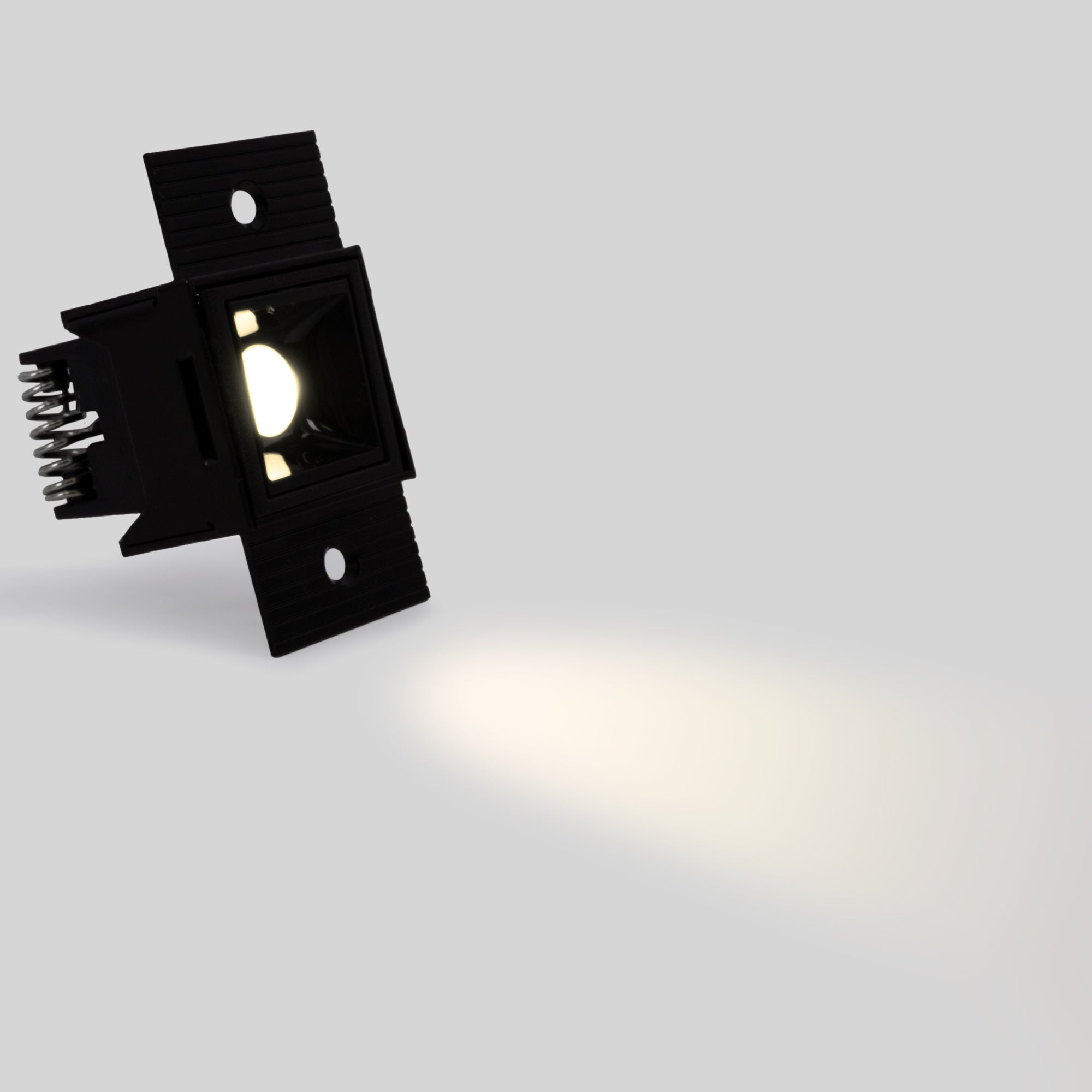 Foco lineal LED trimless / integración - 2W - UGR18 - CRI90
