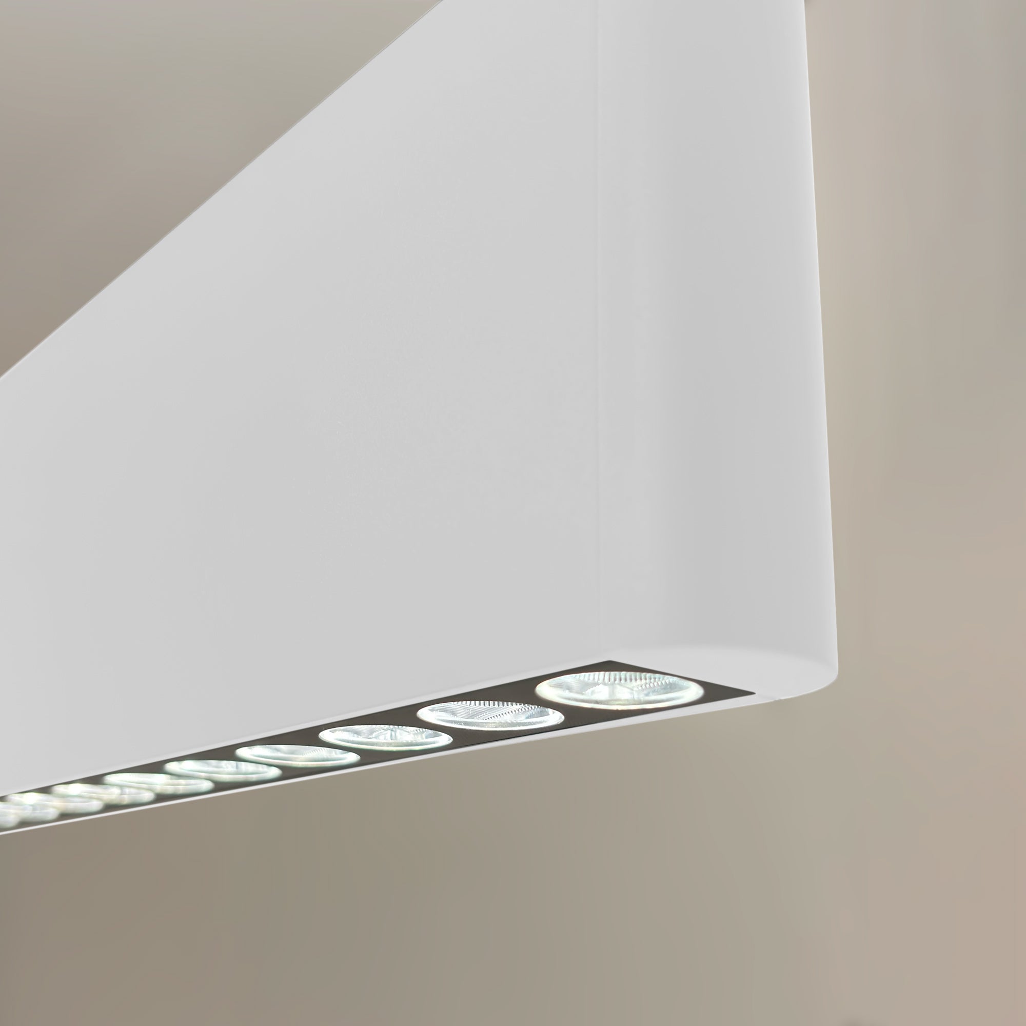Luminaria lineal LED CCT - Bidireccional - Suspensión - Potencia ajustable 20W/30W/40W - 120cm - UGR 17