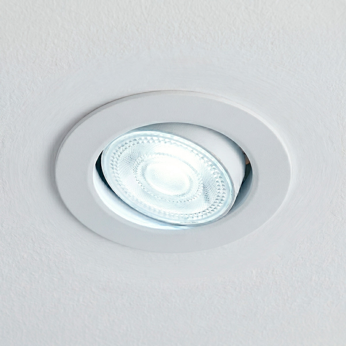 Downlight LED "Avalor" basculante - TRIAC dimmable - 5.5W - CCT - Corte Ø 70mm - IP44