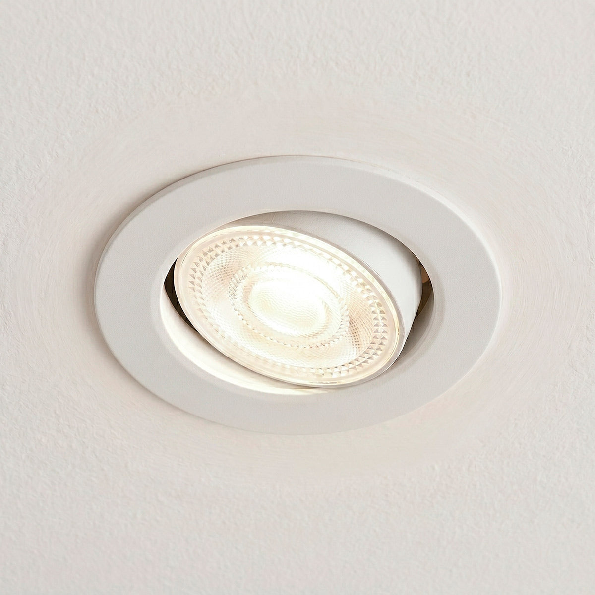Downlight LED "Avalor" basculante - TRIAC dimmable - 5.5W - CCT - Corte Ø 70mm - IP44