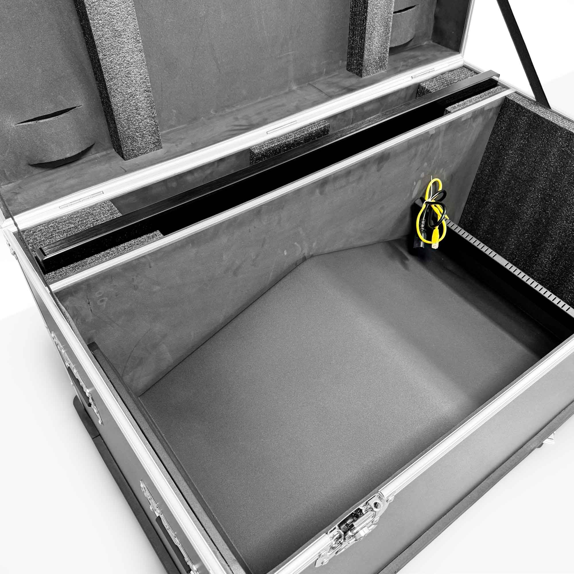 Flight Case para Digital Kiosk 43" DDT43 Base "K" - con Foam, Ruedas y Asas