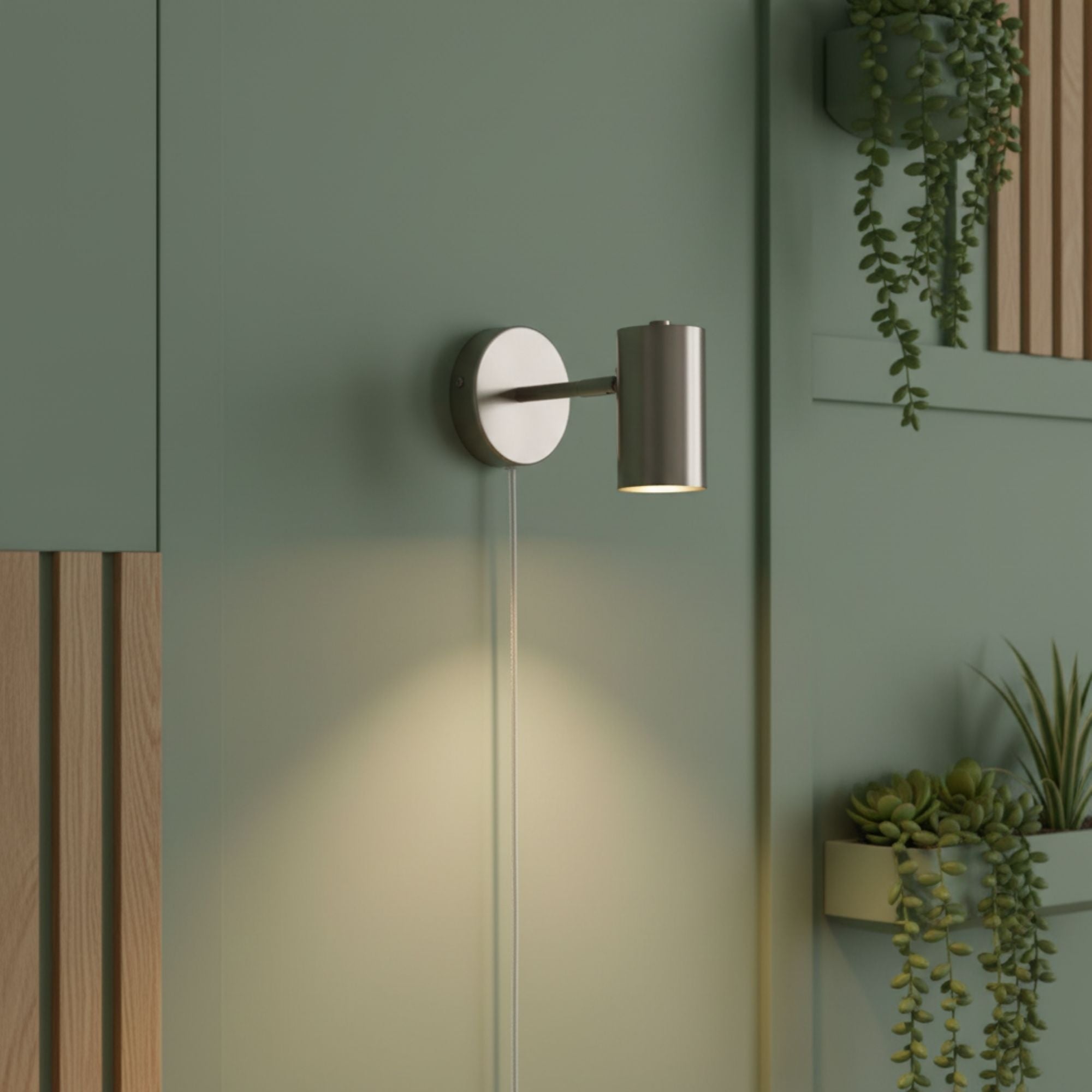 Aplique de pared interior orientable "Ben" con cable y enchufe - E27