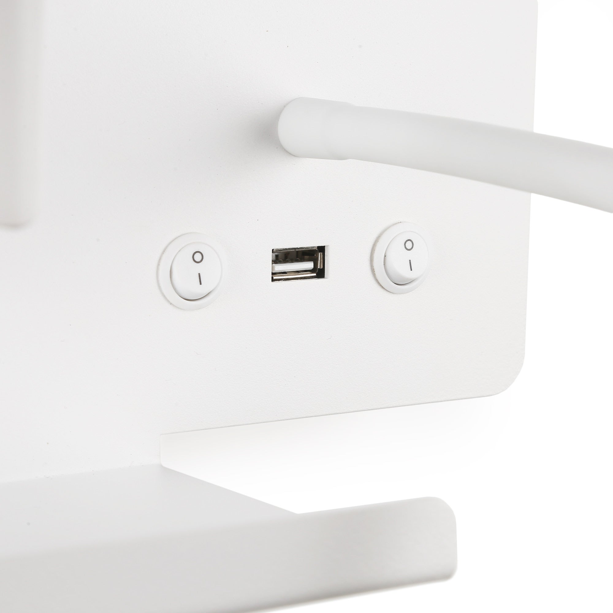 Aplique de pared para lectura "TARAN" - Con foco LED orientable y puerto USB  - E27 + 3W