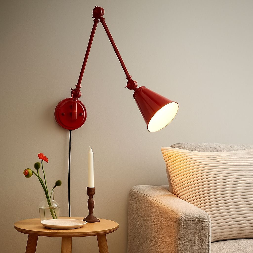 Aplique de pared vintage orientable con cable y enchufe "Tika"